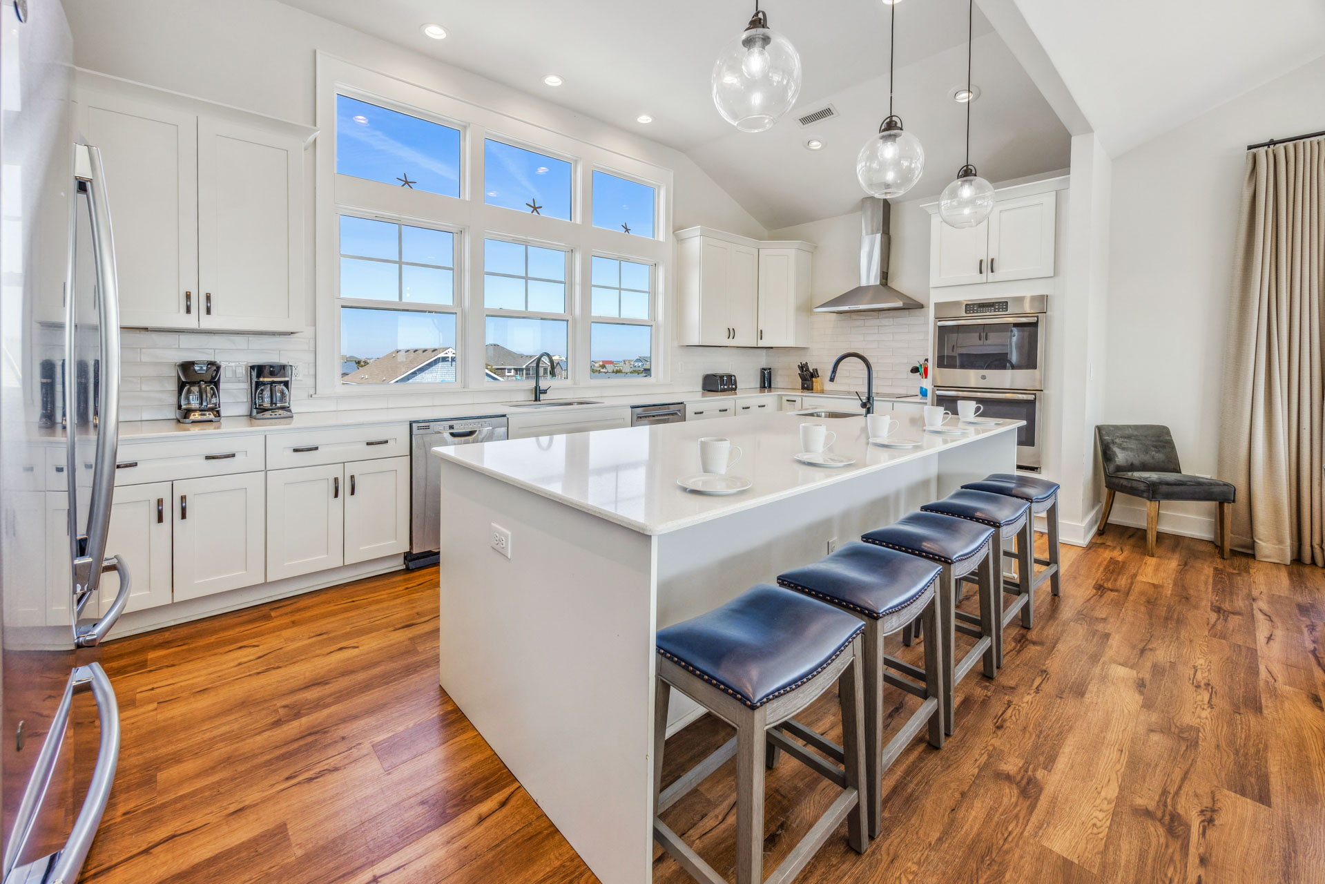 Surf Or Sound Realty 862 Perfect 10 Kitchen 2
