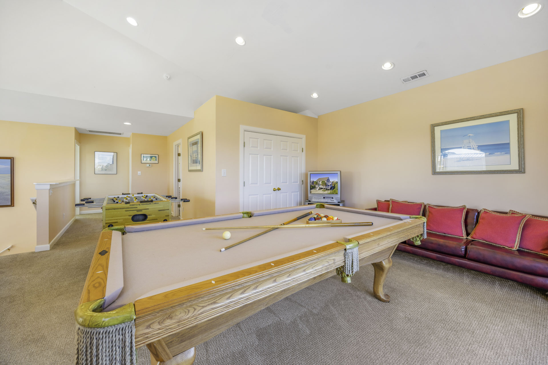 Surf Or Sound Realty 411 Surf Dogs Game Room 2