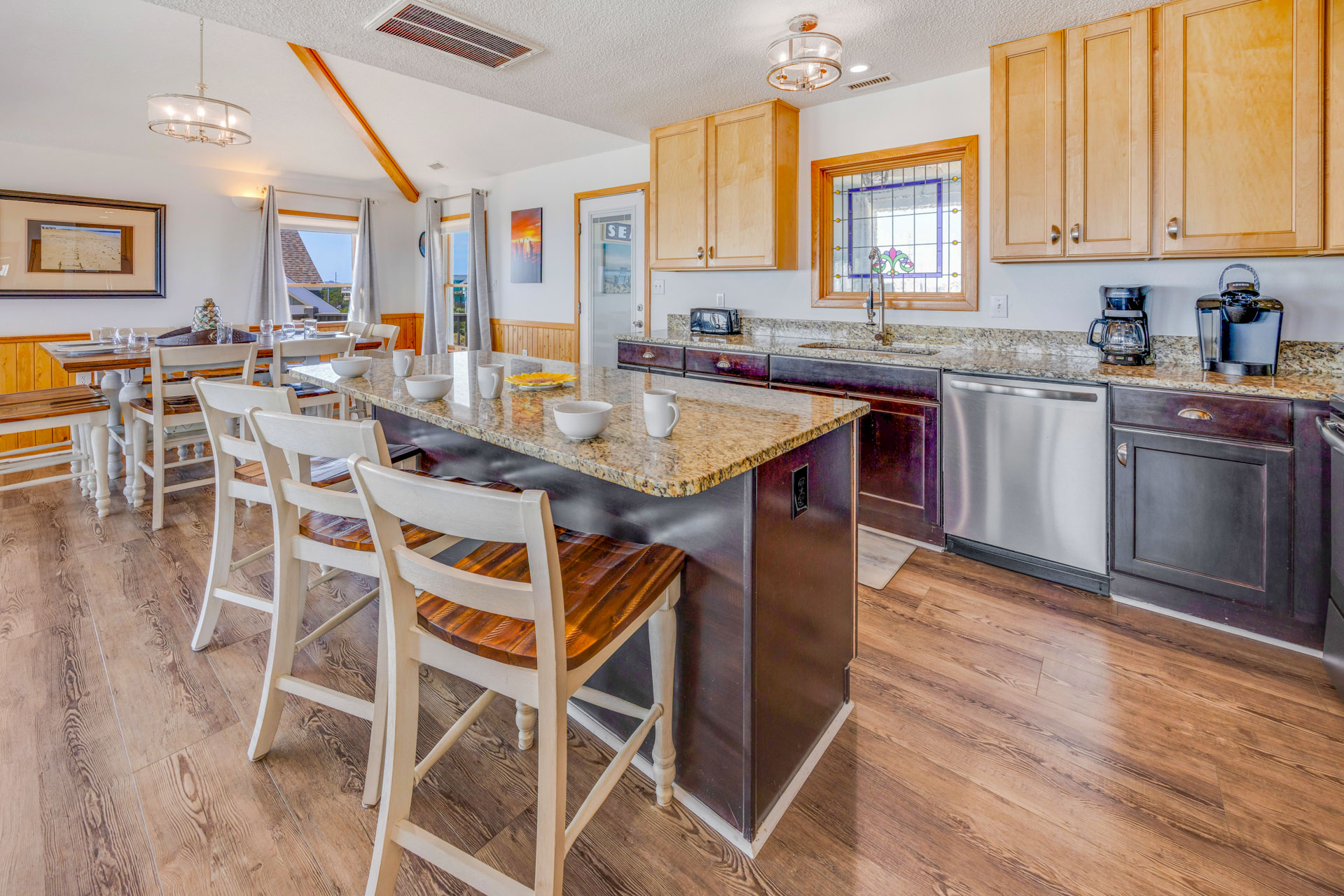 Surf Or Sound Realty 637 Dream Come True II Kitchen 6