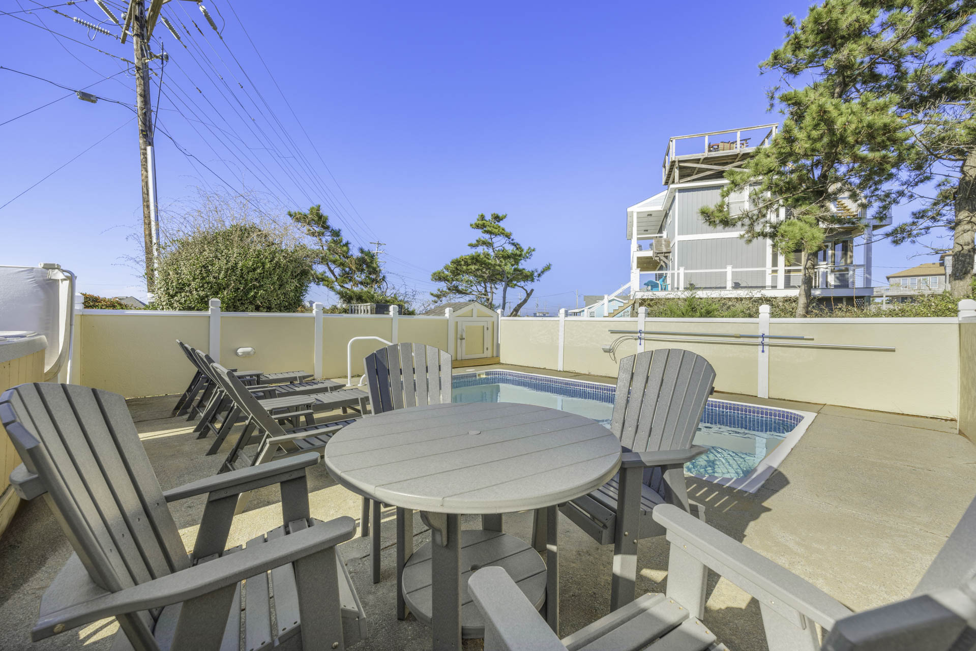 Surf Or Sound Realty 528 Hatteras Seaduction Pool Area 1