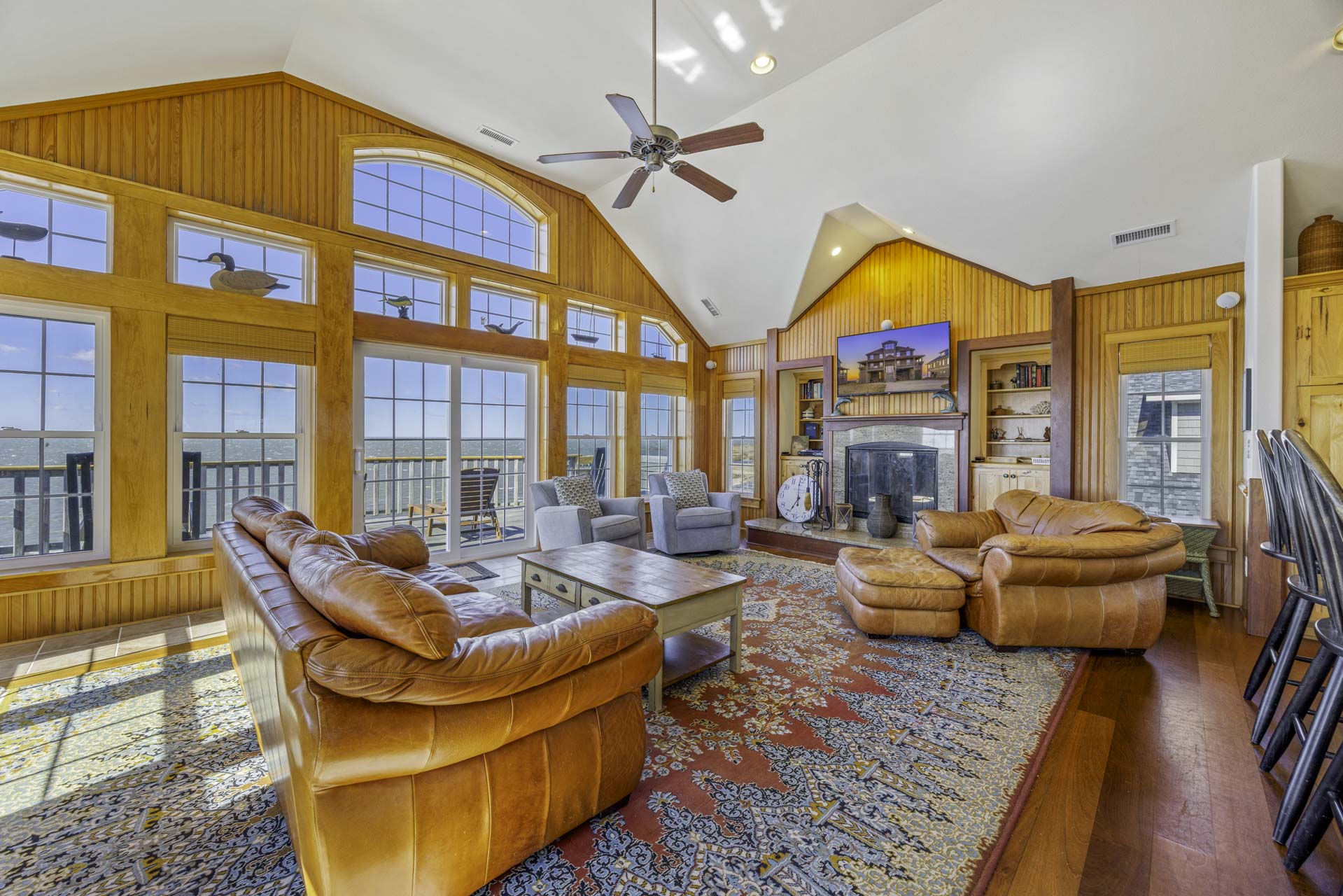 Surf Or Sound Realty 622 Sea Lady II Great Room 1