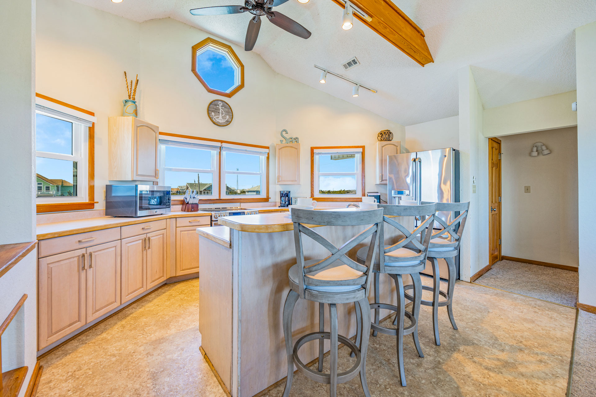 Surf Or Sound Realty 1208 Tranquil Waves Kitchen 1