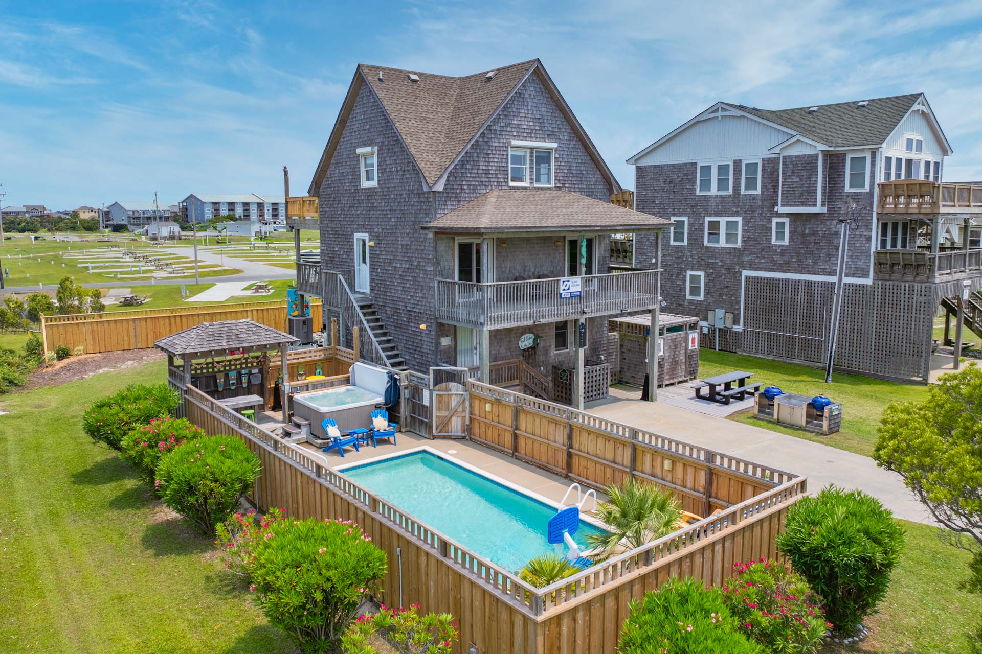 Surf Or Sound Realty 490 Total Comfort By The Sea Exterior 2