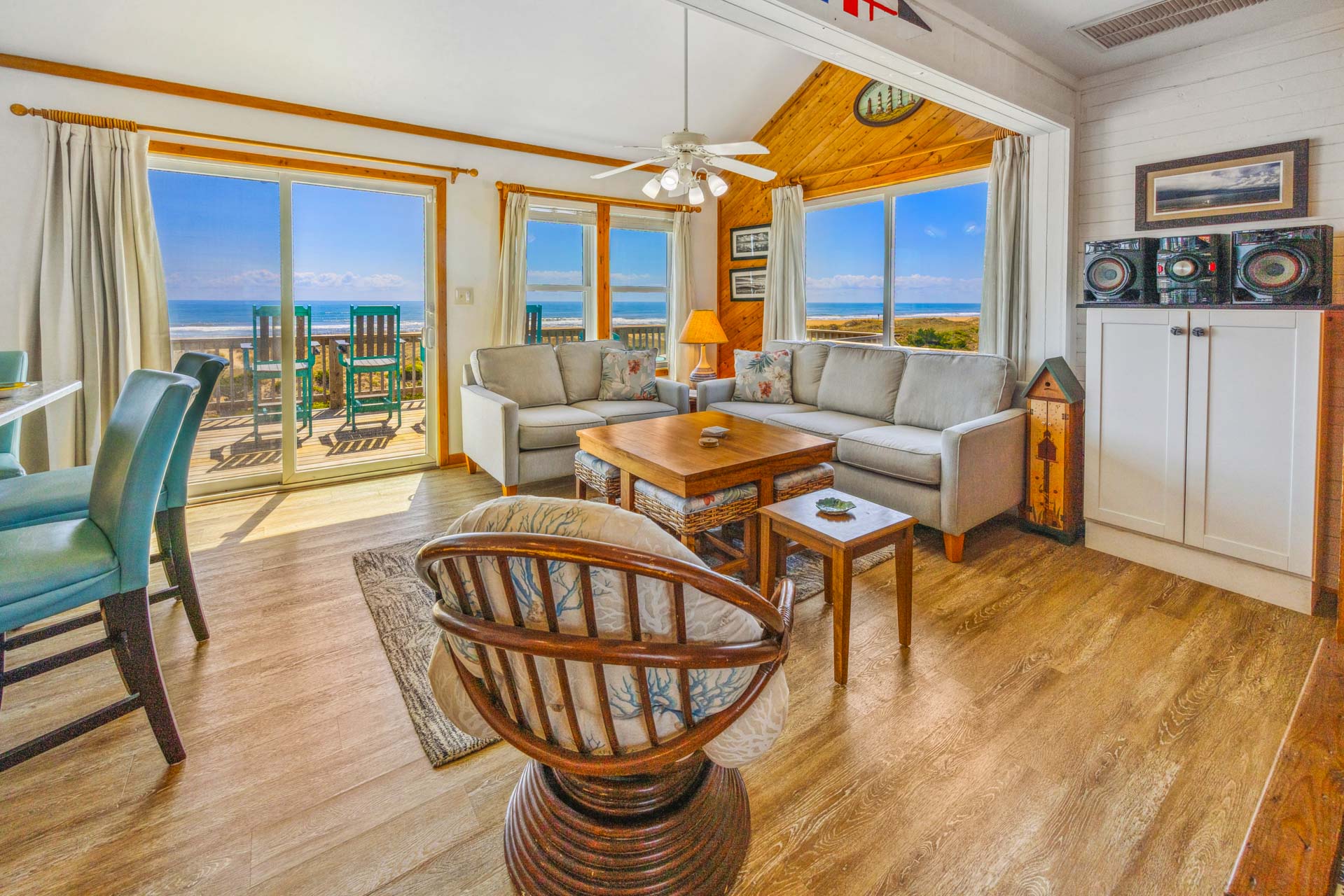 Surf Or Sound Realty 1002 Above All Else Great Room 1