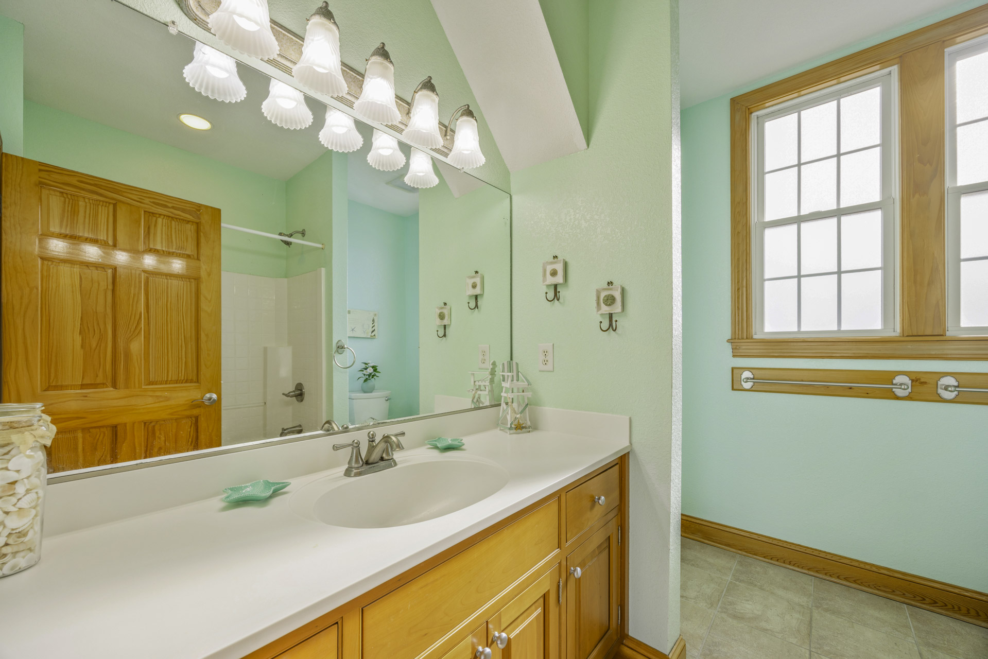 Surf Or Sound Realty 591 Miss Cape May Bedroom 3 1