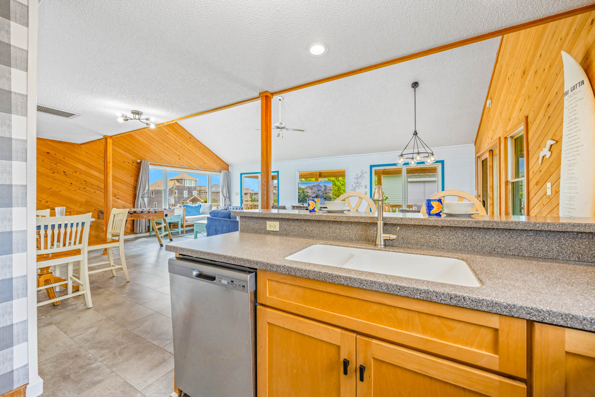 Surf Or Sound Realty 1216 Seaglasses Kitchen 3