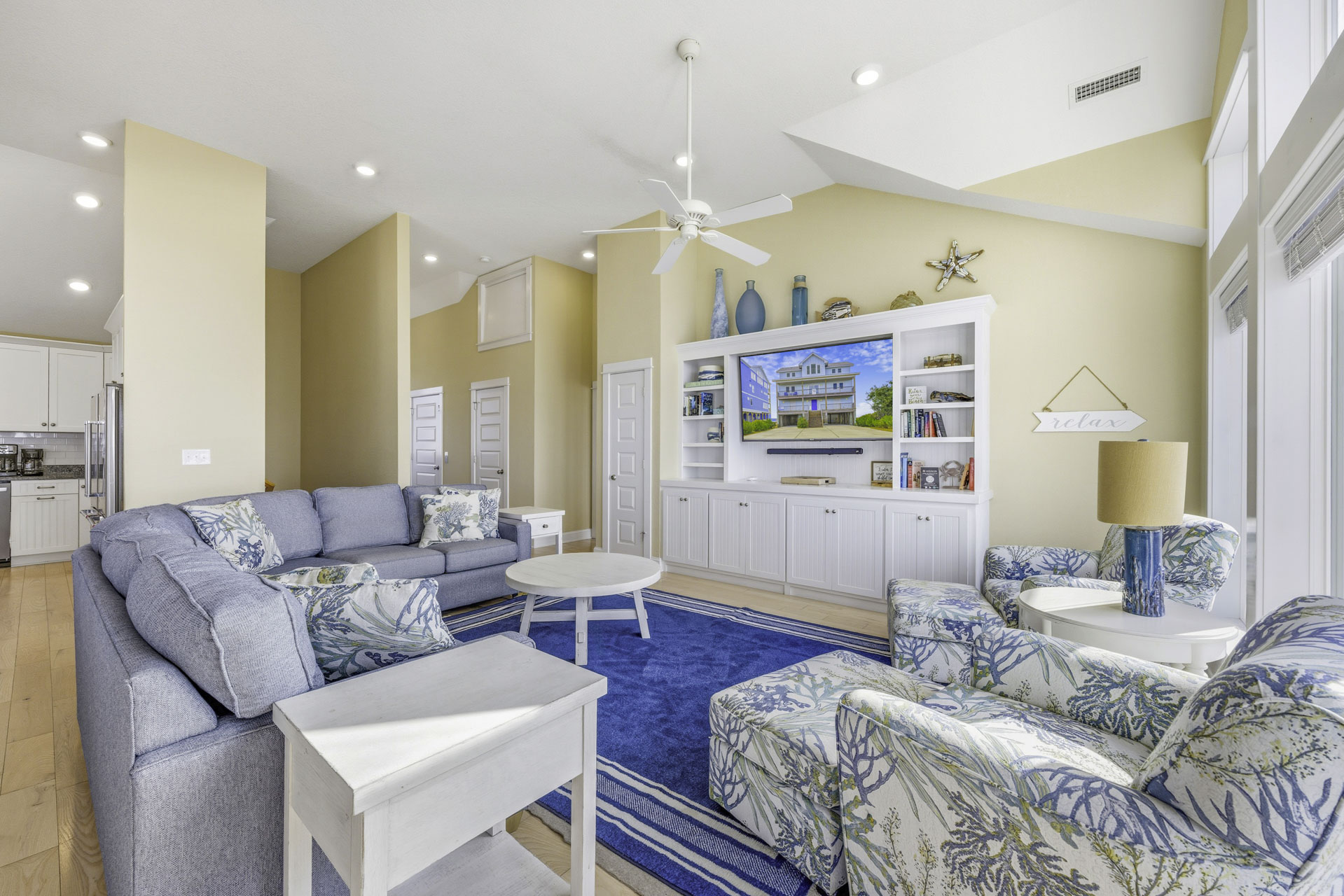 Surf Or Sound Realty 962 Blown Away Great Room 4