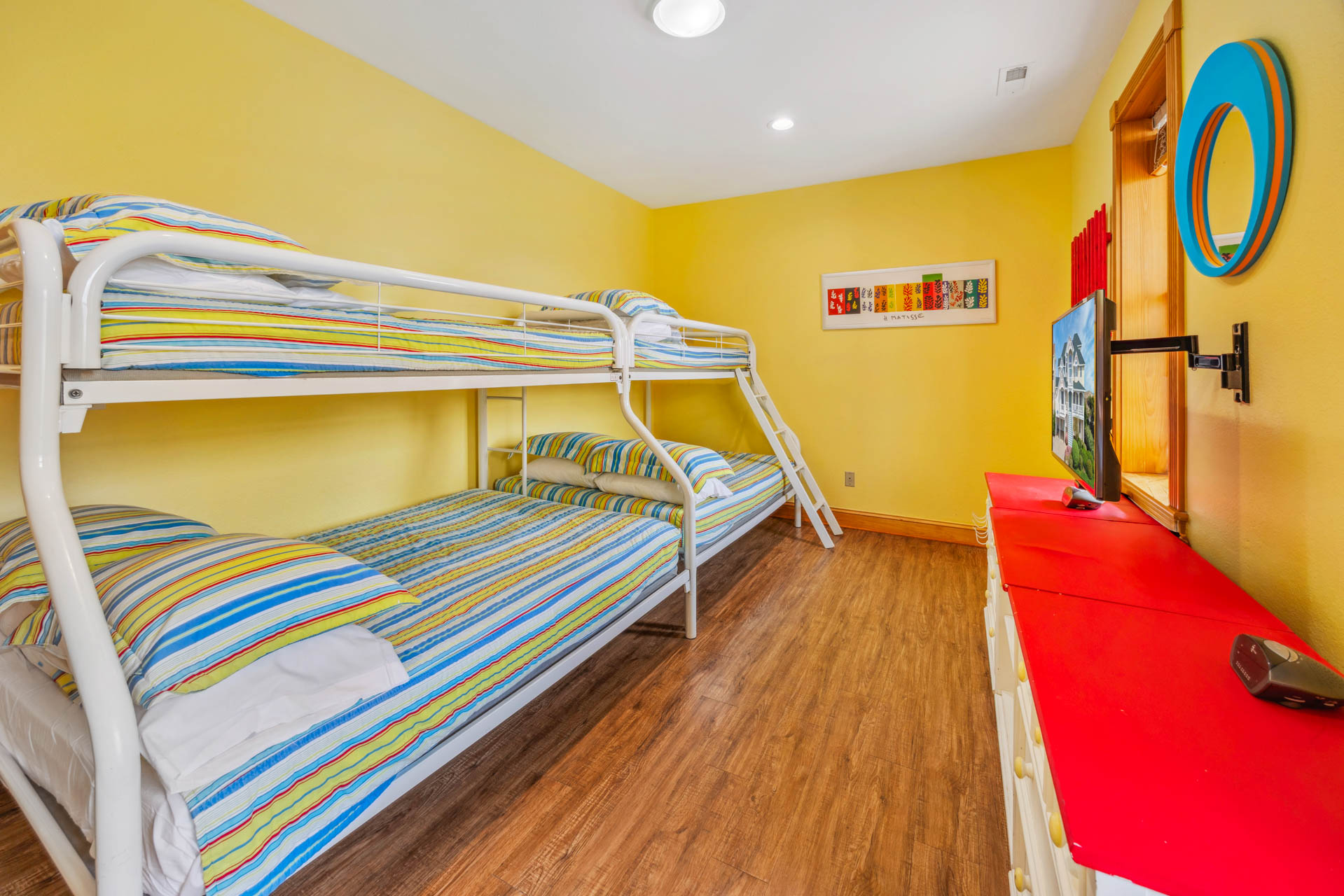 Surf Or Sound Realty 333 Bramasole Bedroom 8 1