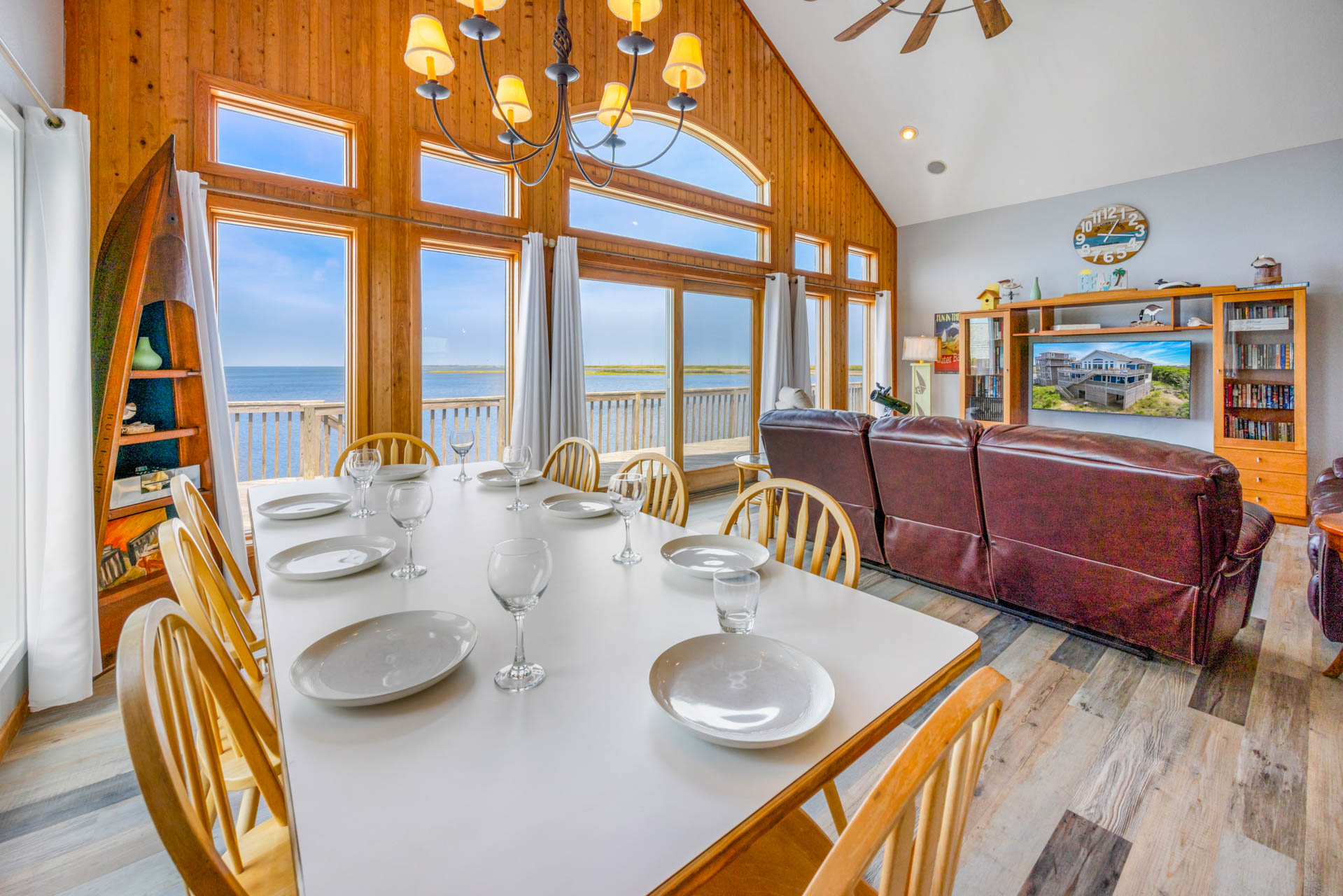 Surf Or Sound Realty 235 Sounds Good Dining Area 3