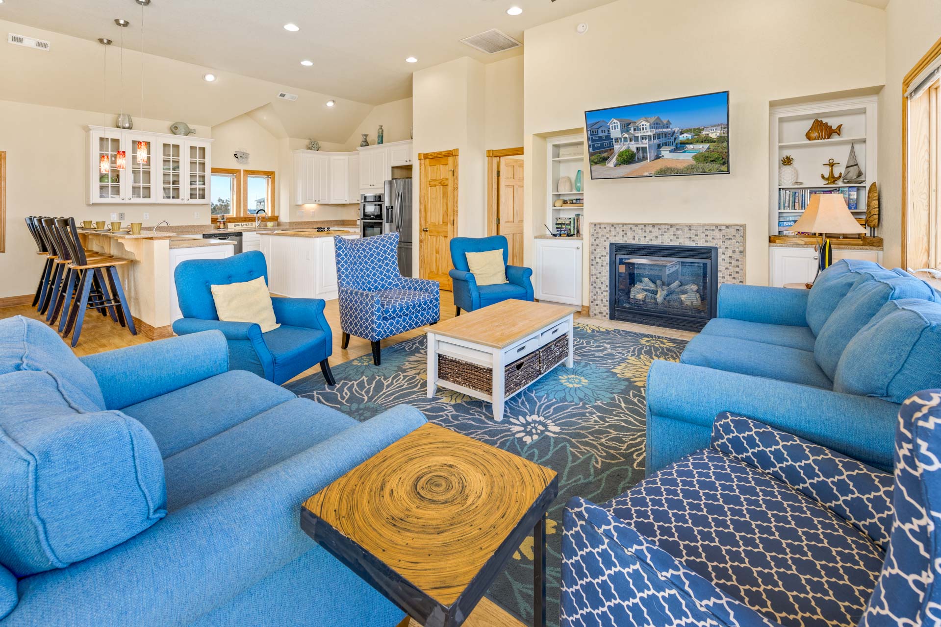 Surf Or Sound Realty 612 Yellowfin Great Room 2