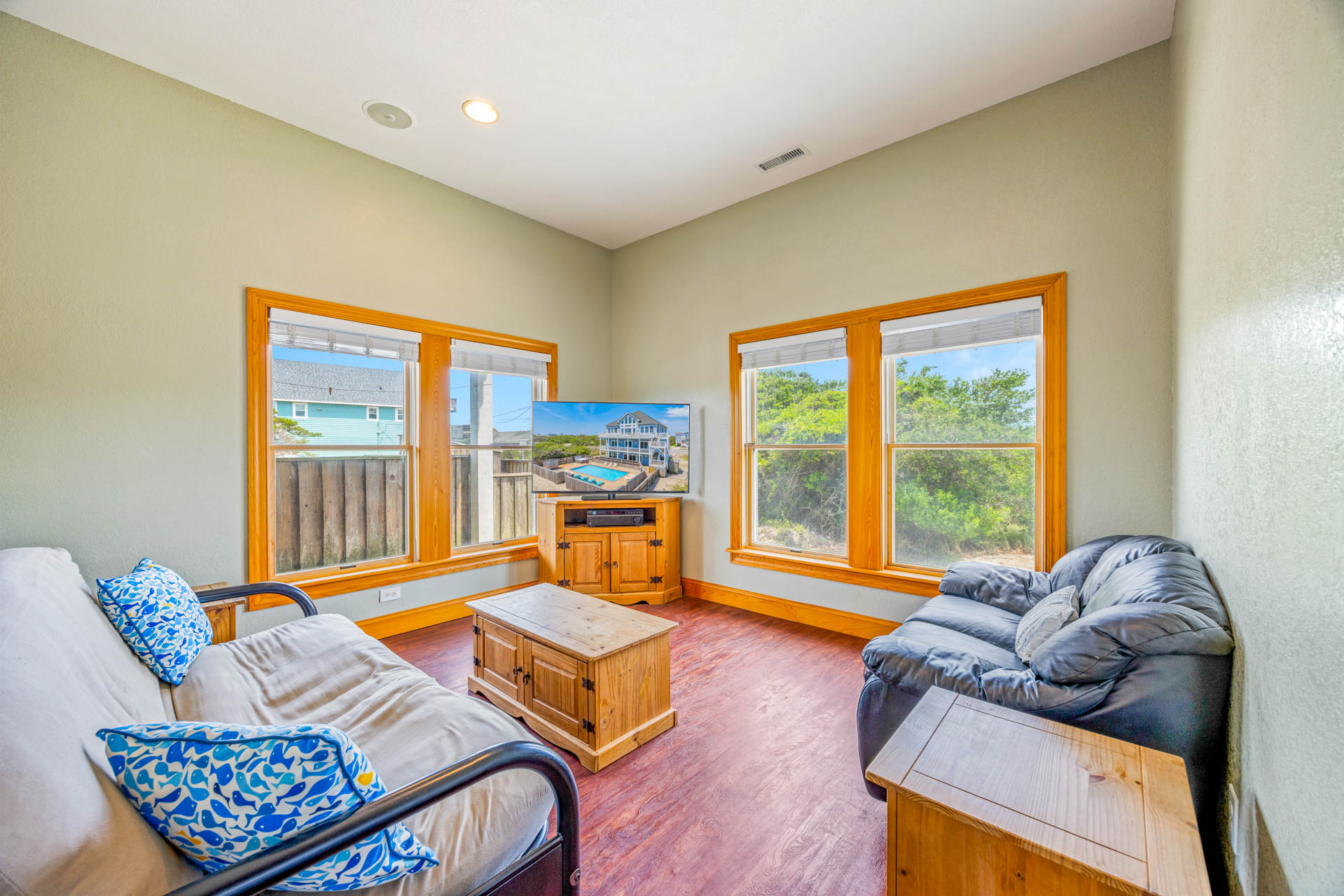 Surf Or Sound Realty 1251 Whispering Sands Den