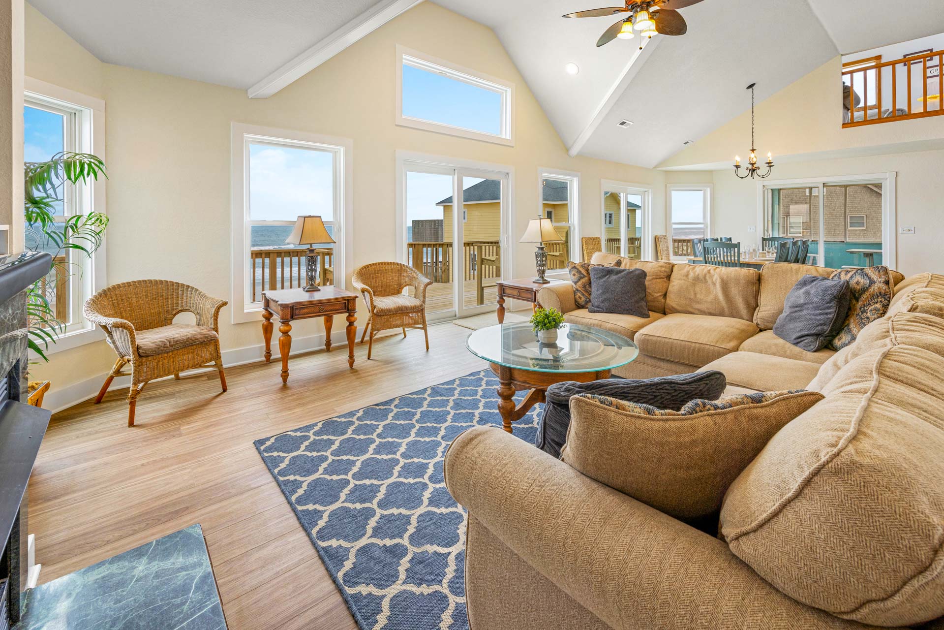 Surf Or Sound Realty 180 Perfect Peace Great Room 2
