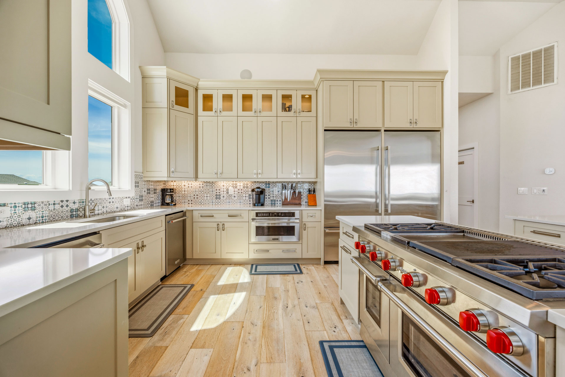 Surf Or Sound Realty 652 Castlemere Kitchen 1
