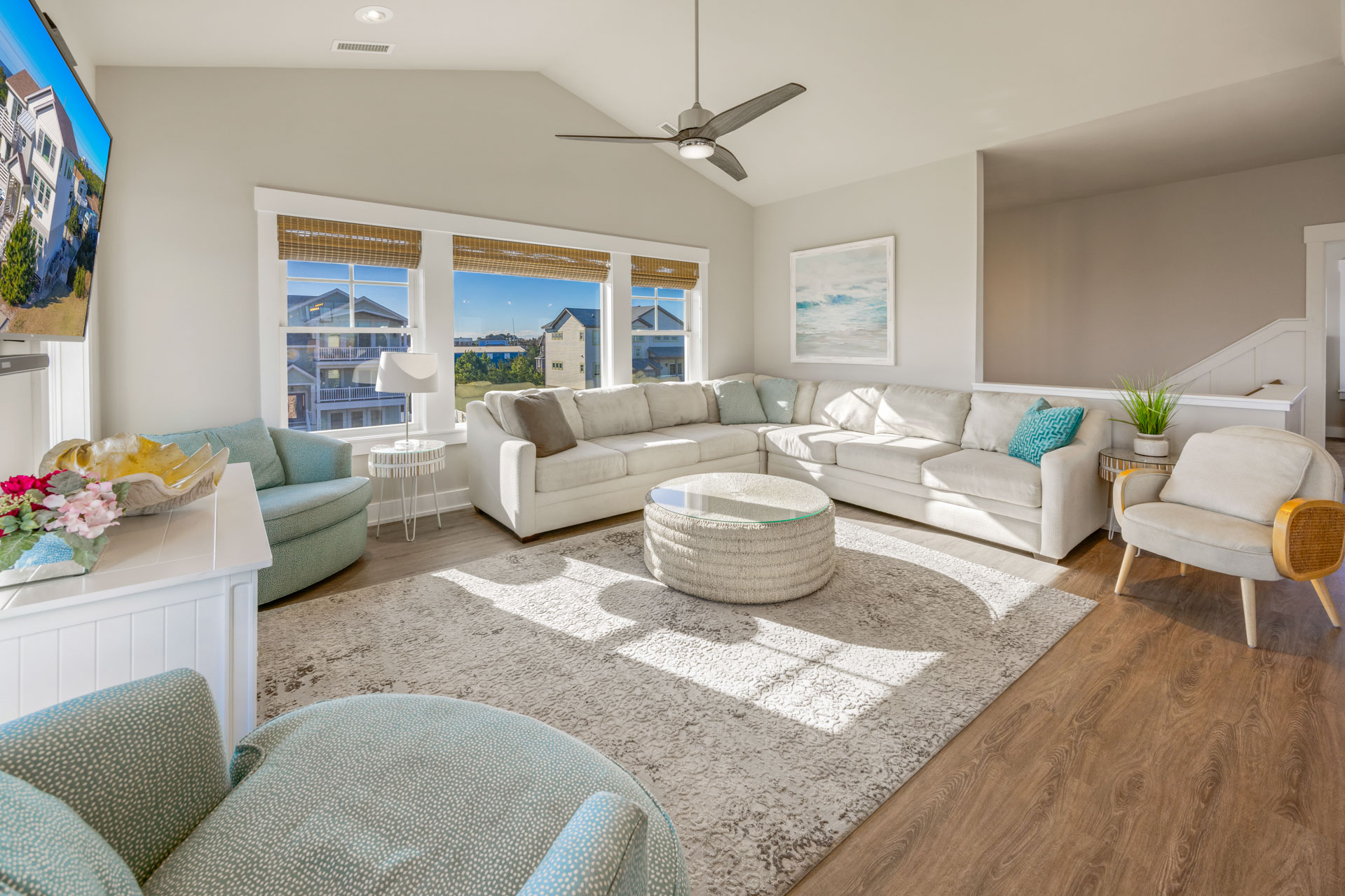 Surf Or Sound Realty 1219 Lunasea Great Room 3