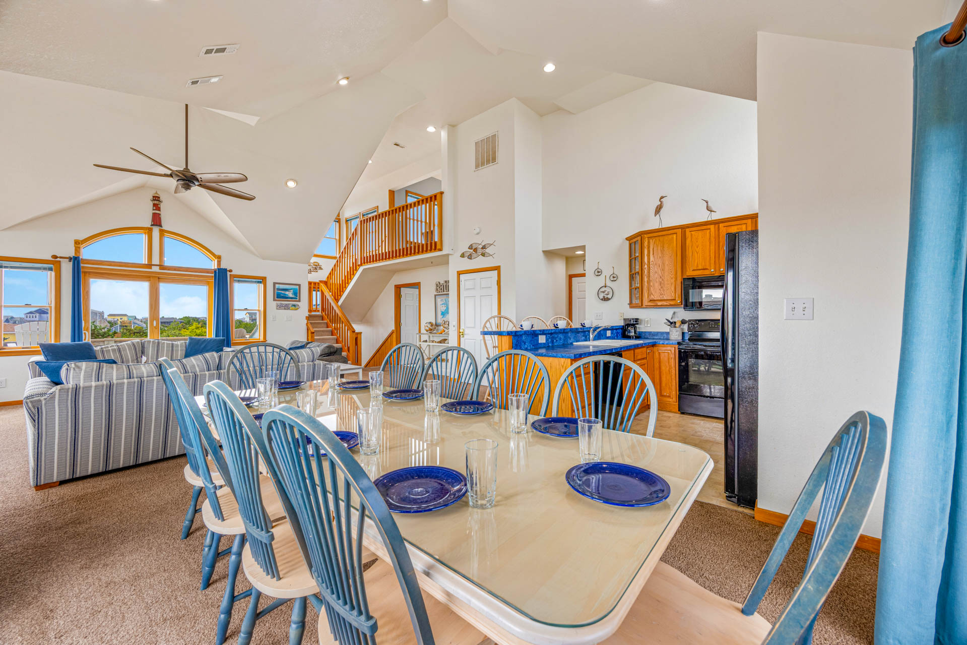 Surf Or Sound Realty 1260 Bangarang Beach House Dining Area 3