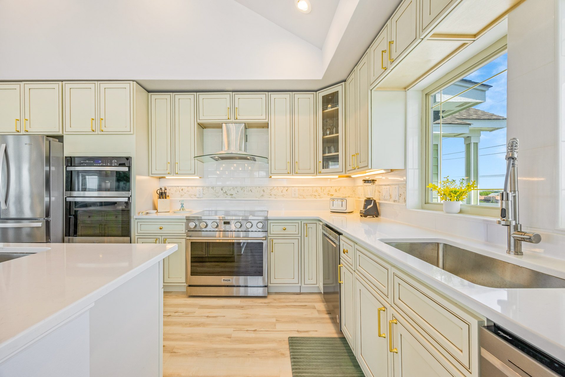 Surf Or Sound Realty 1238 Costa Del Mar Kitchen 3
