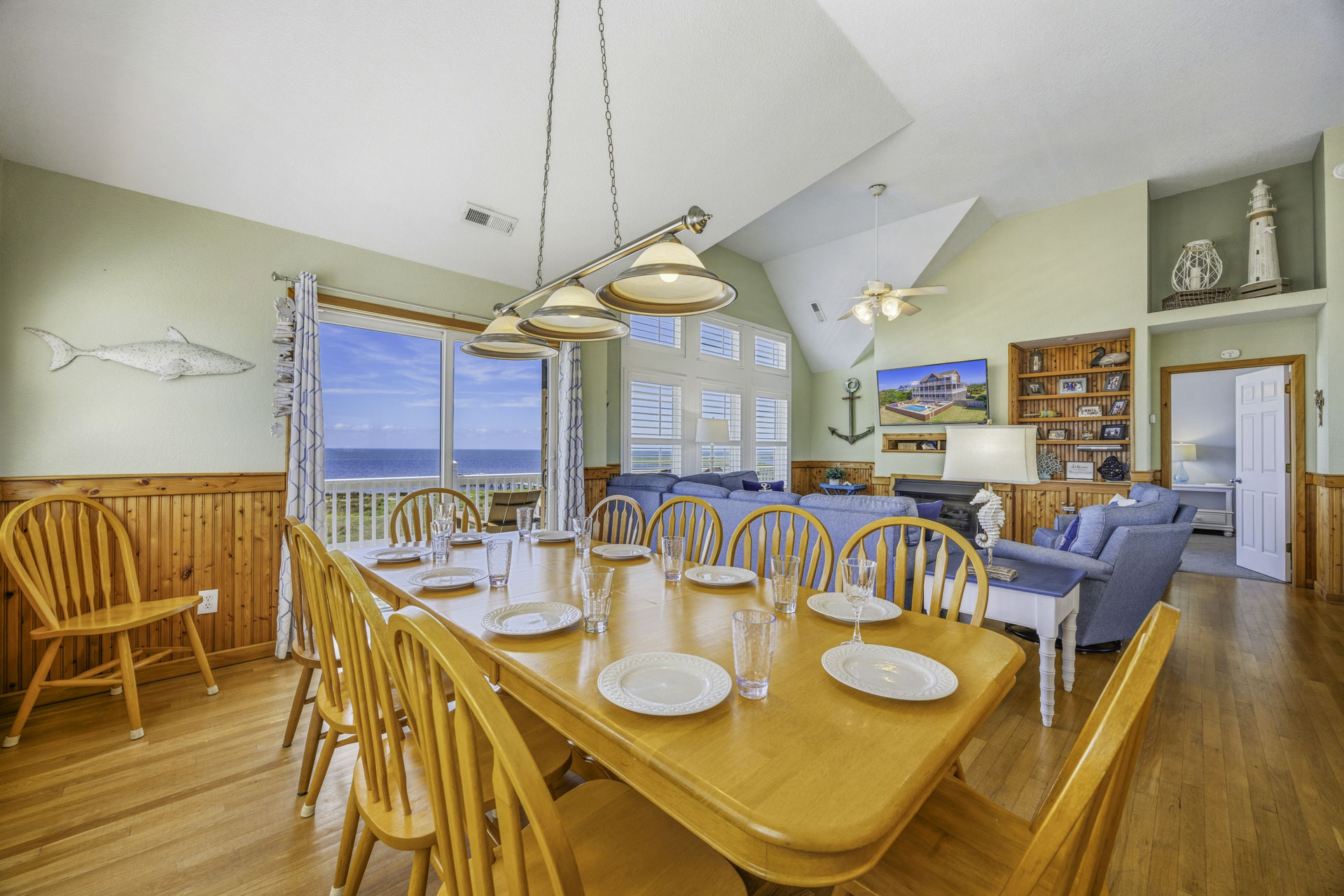 Surf Or Sound Realty 339 Salvo Sunsets Dining Area 4