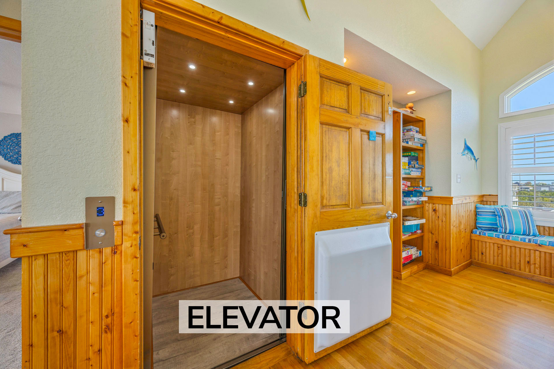 Surf Or Sound Realty 339 Salvo Sunsets Elevator Label