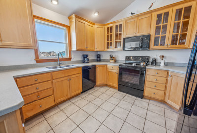 Surf Or Sound Realty 1134 Sea Biscuit Avon Kitchen 2