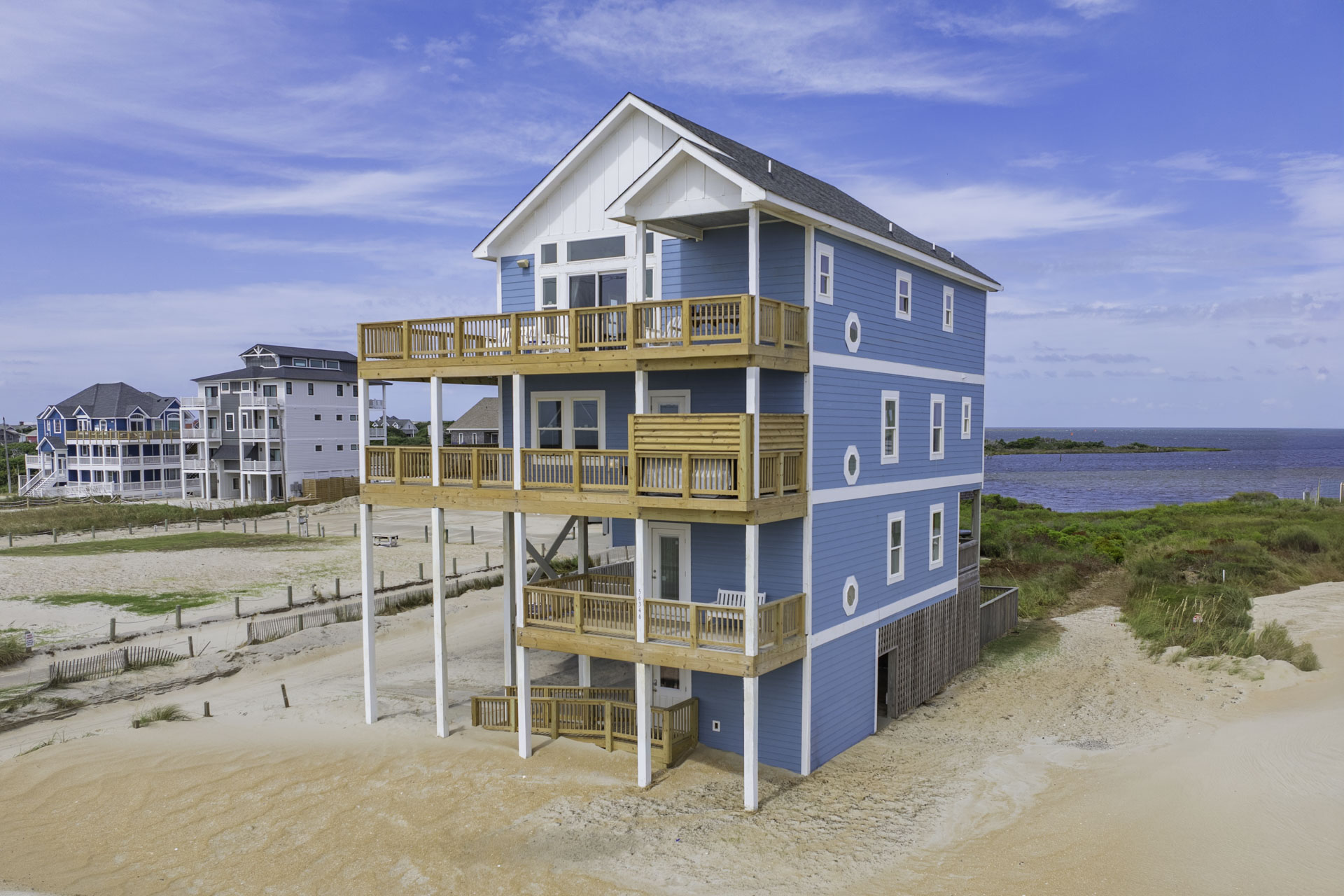 Surf Or Sound Realty 1070 Hatteras Comfort Exterior 2