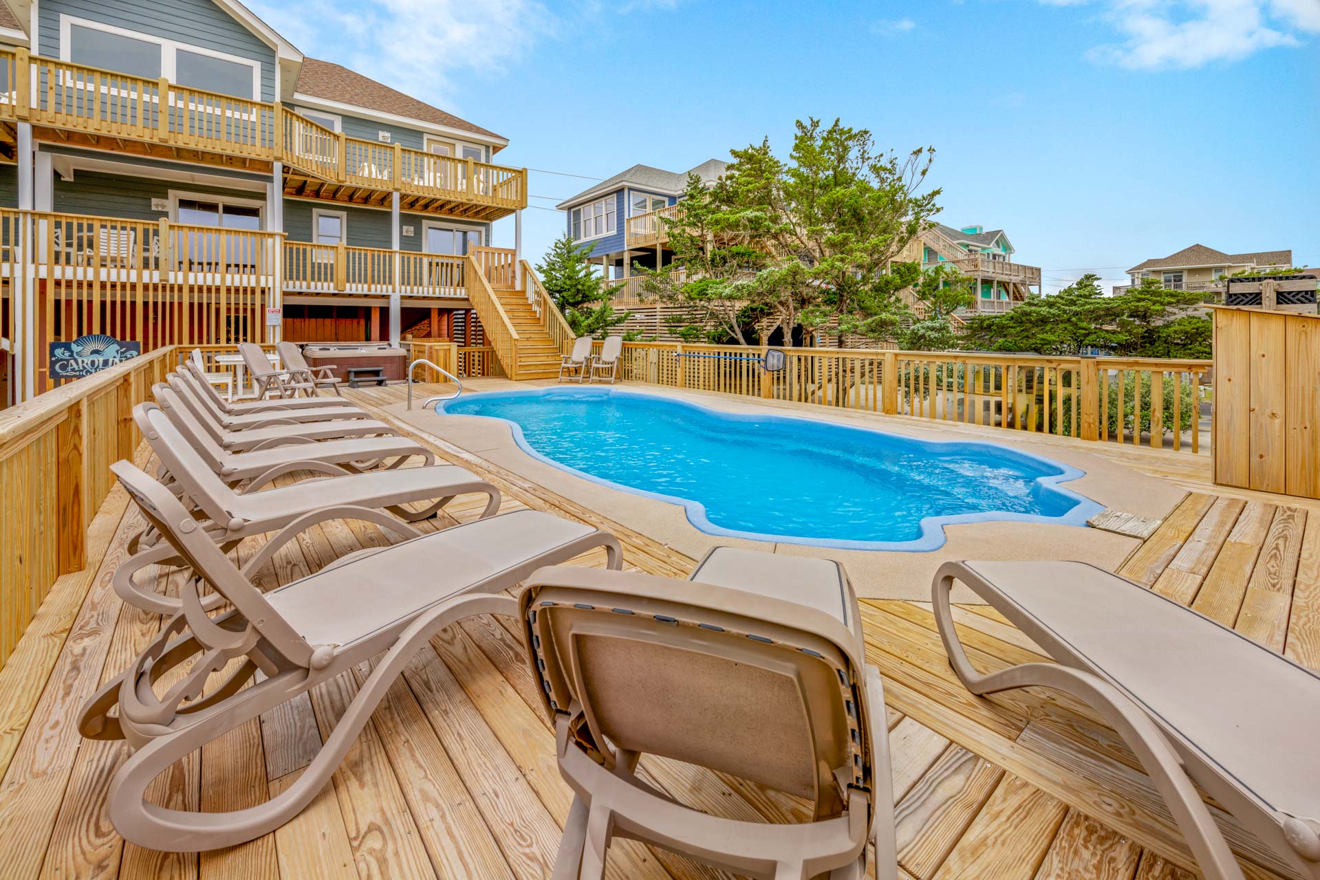 Surf Or Sound Realty 1194 Carolina Girl Pool Area 3