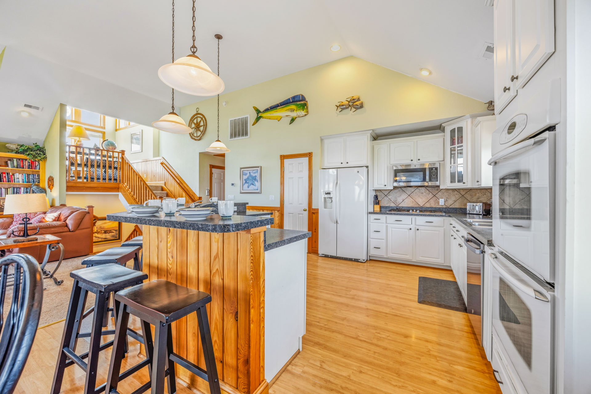 Surf Or Sound Realty 460 Freebird Kitchen 2