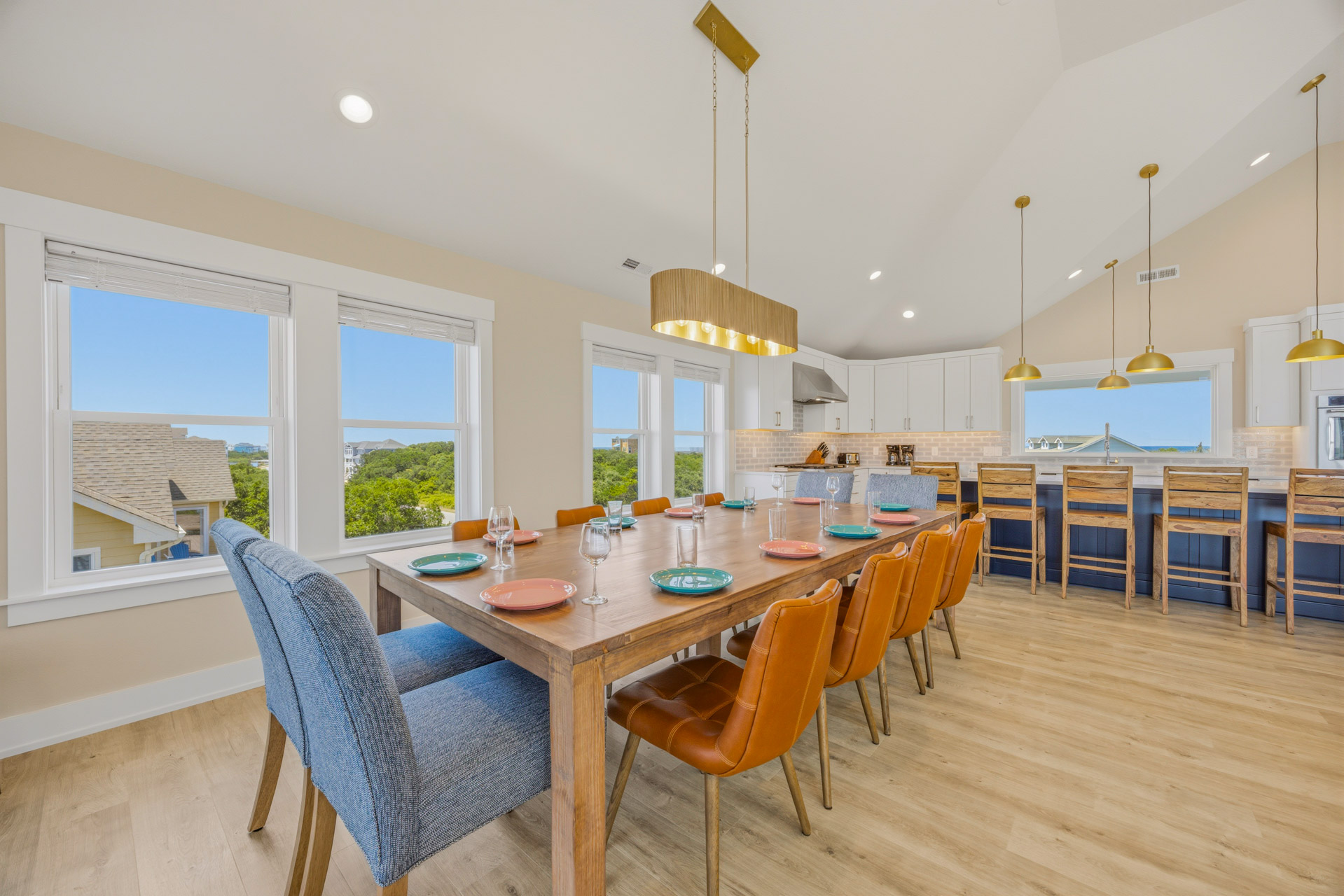 Surf Or Sound Realty 1225 Castaway Cove Dining Area 5