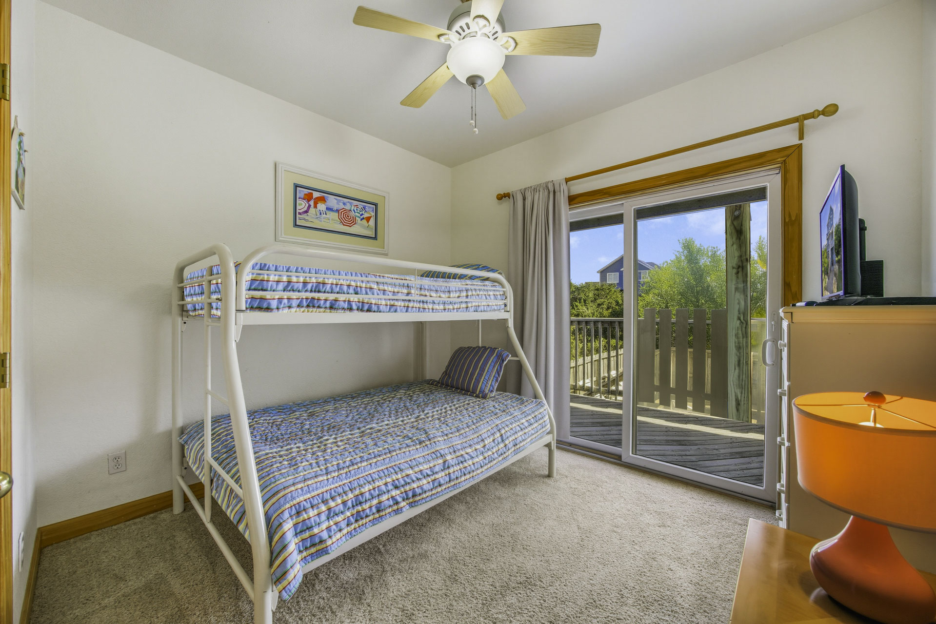 Surf Or Sound Realty 451 Five Fathoms Bedroom 4