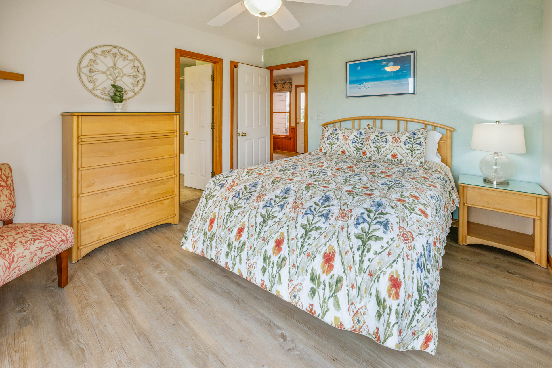 Surf Or Sound Realty 1194 Carolina Girl Bedroom 2 3