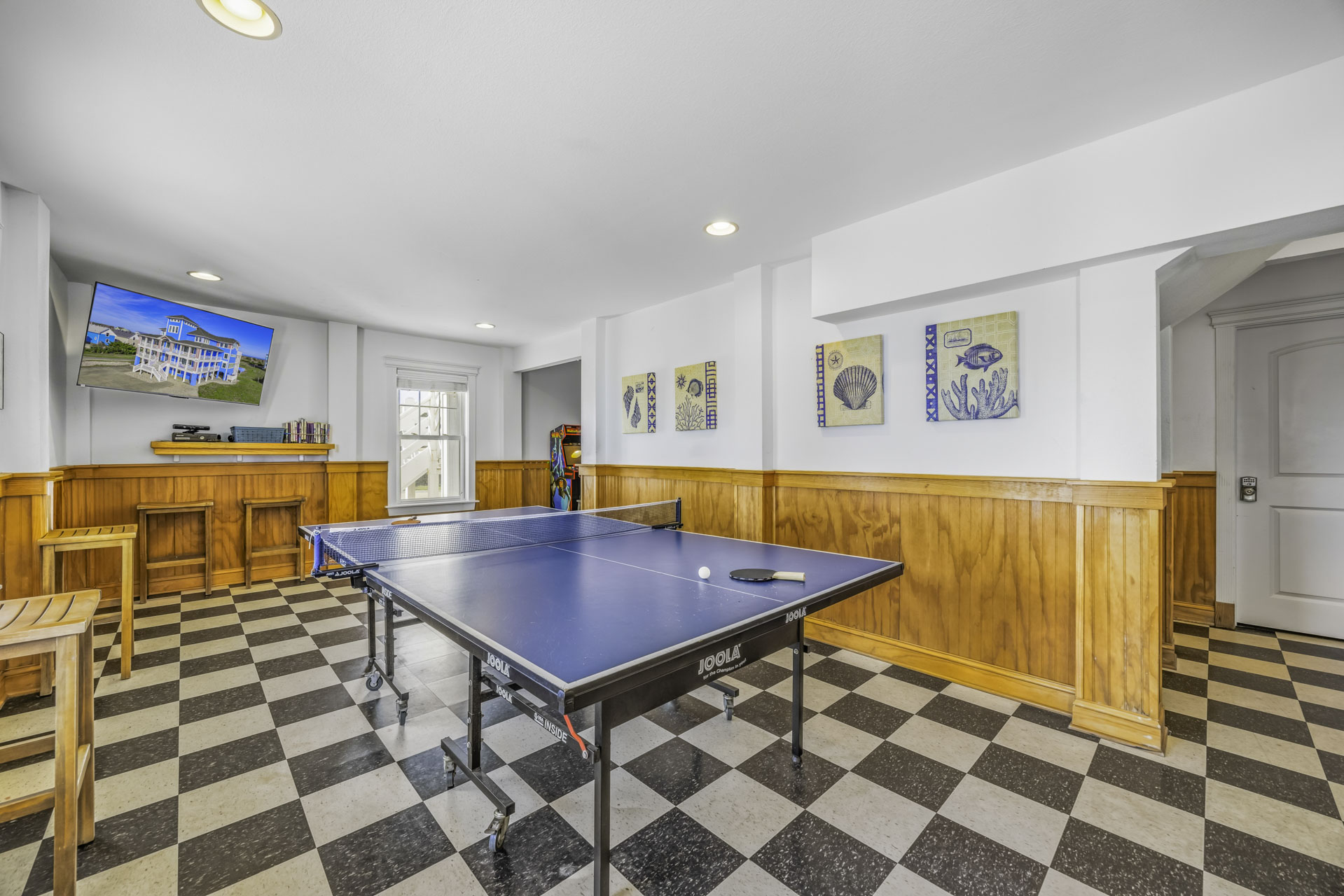 Surf Or Sound Realty 564 High Seas Bottom Level Game Room 4