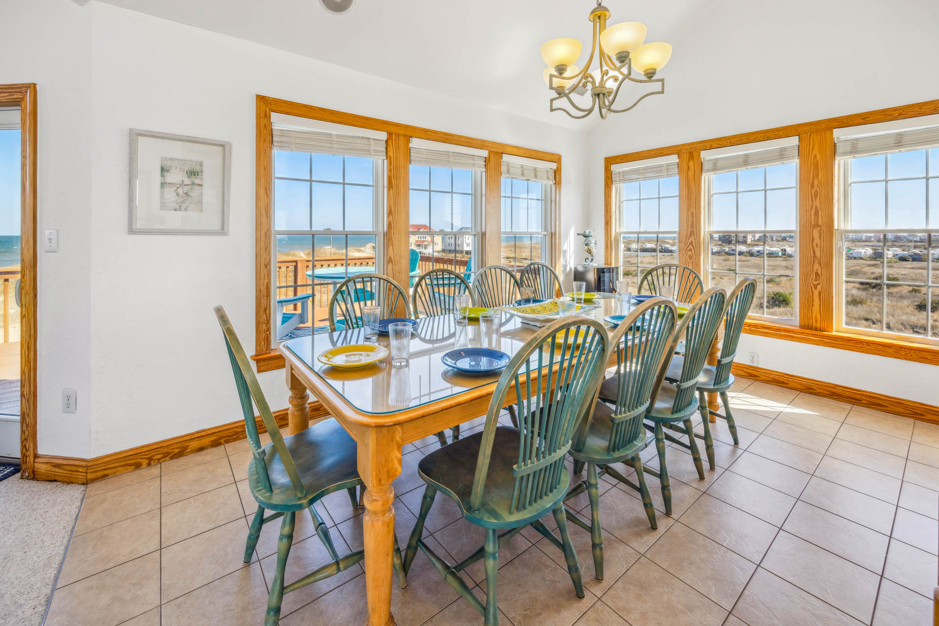 Surf Or Sound Realty 253 Captain Beck's Dining Area 2