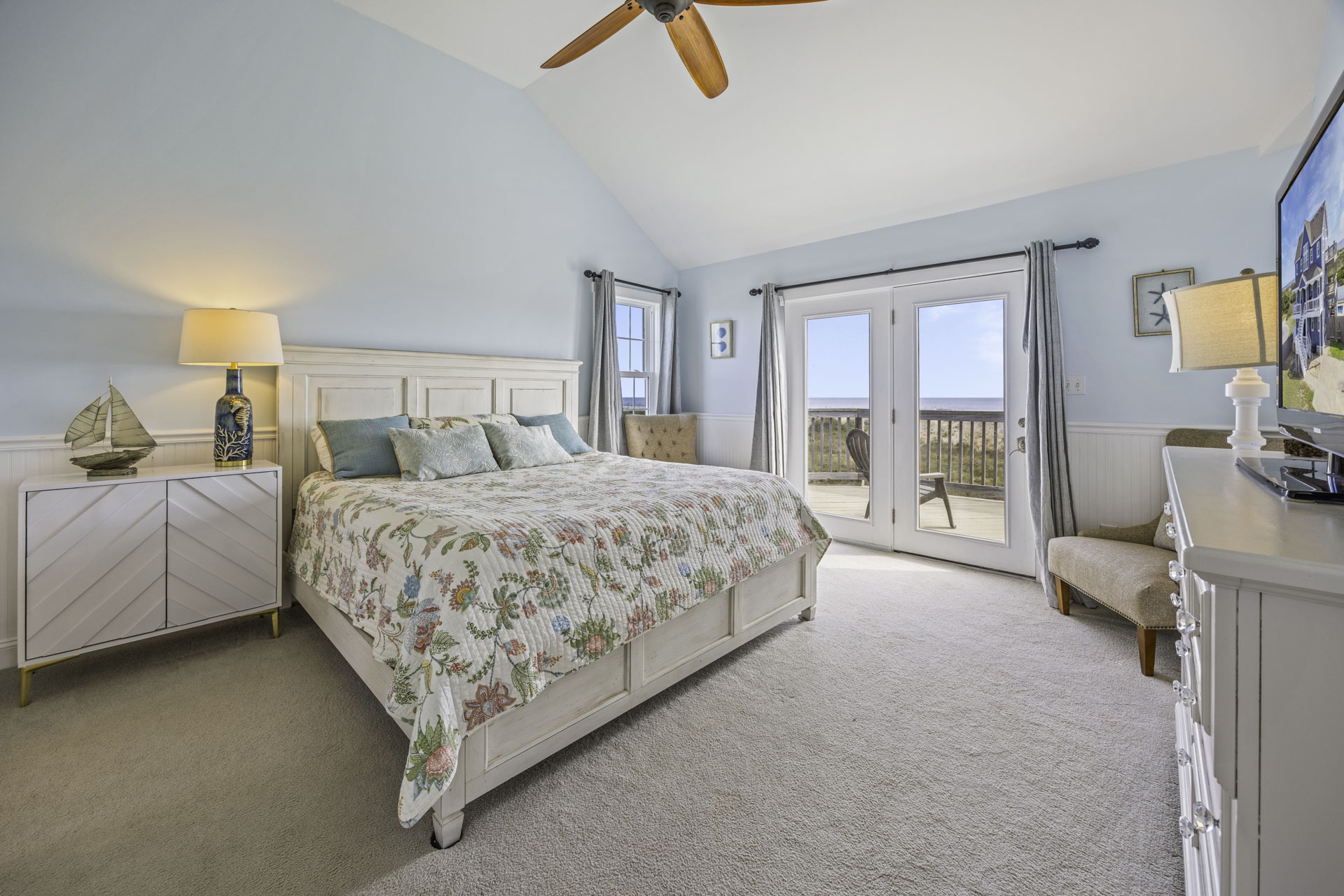 Surf Or Sound Realty 1231 Rise N Shine Bedroom 1 1