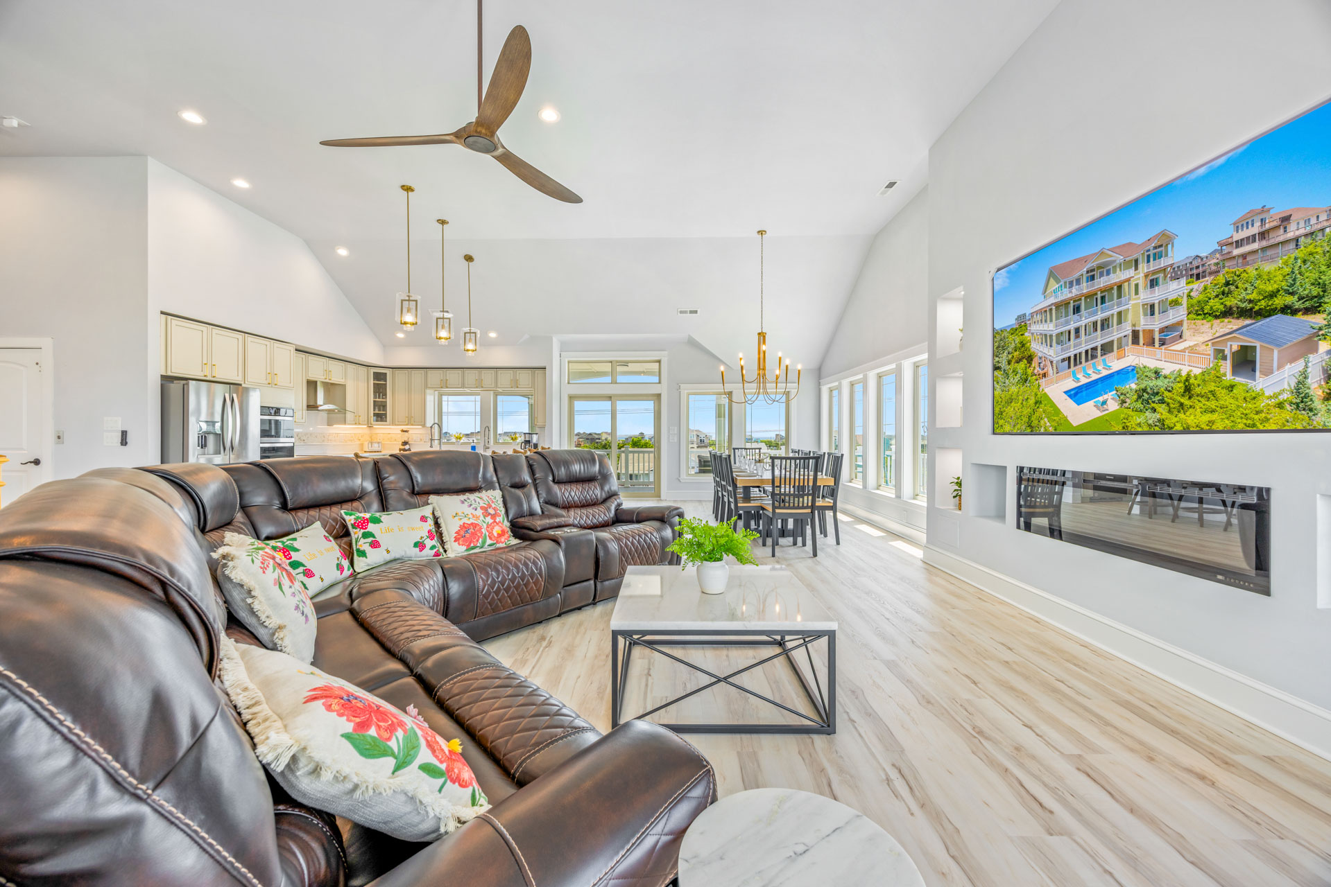 Surf Or Sound Realty 1238 Costa Del Mar Great Room 1