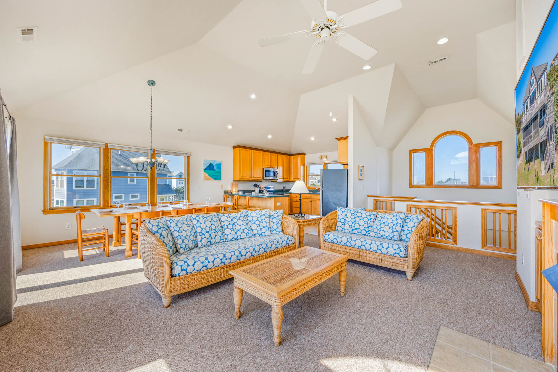 Surf Or Sound Realty 767 Beachcomber Great Room 2