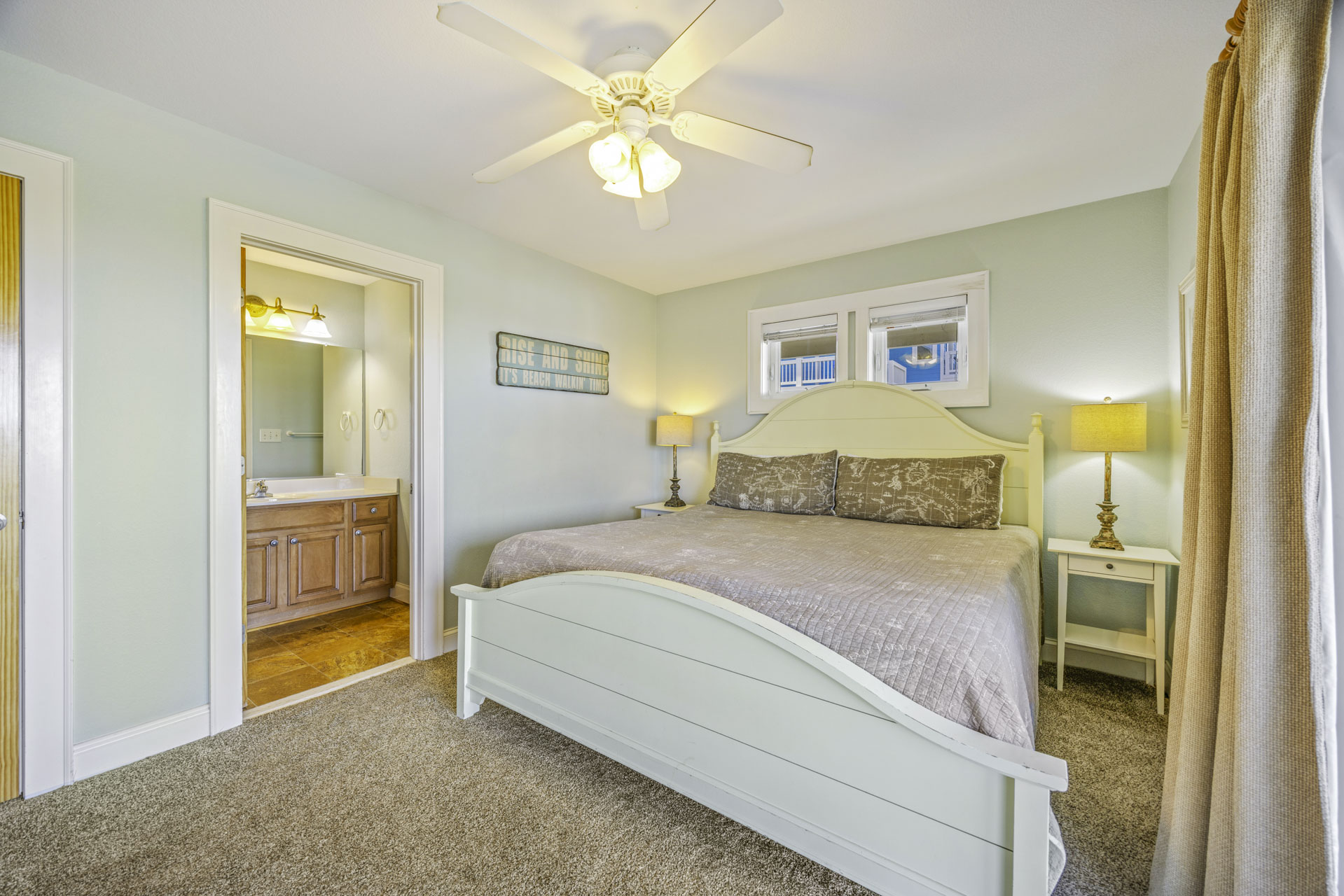 Surf Or Sound Realty 499 Jamaican Me Happy Bedroom 3 2