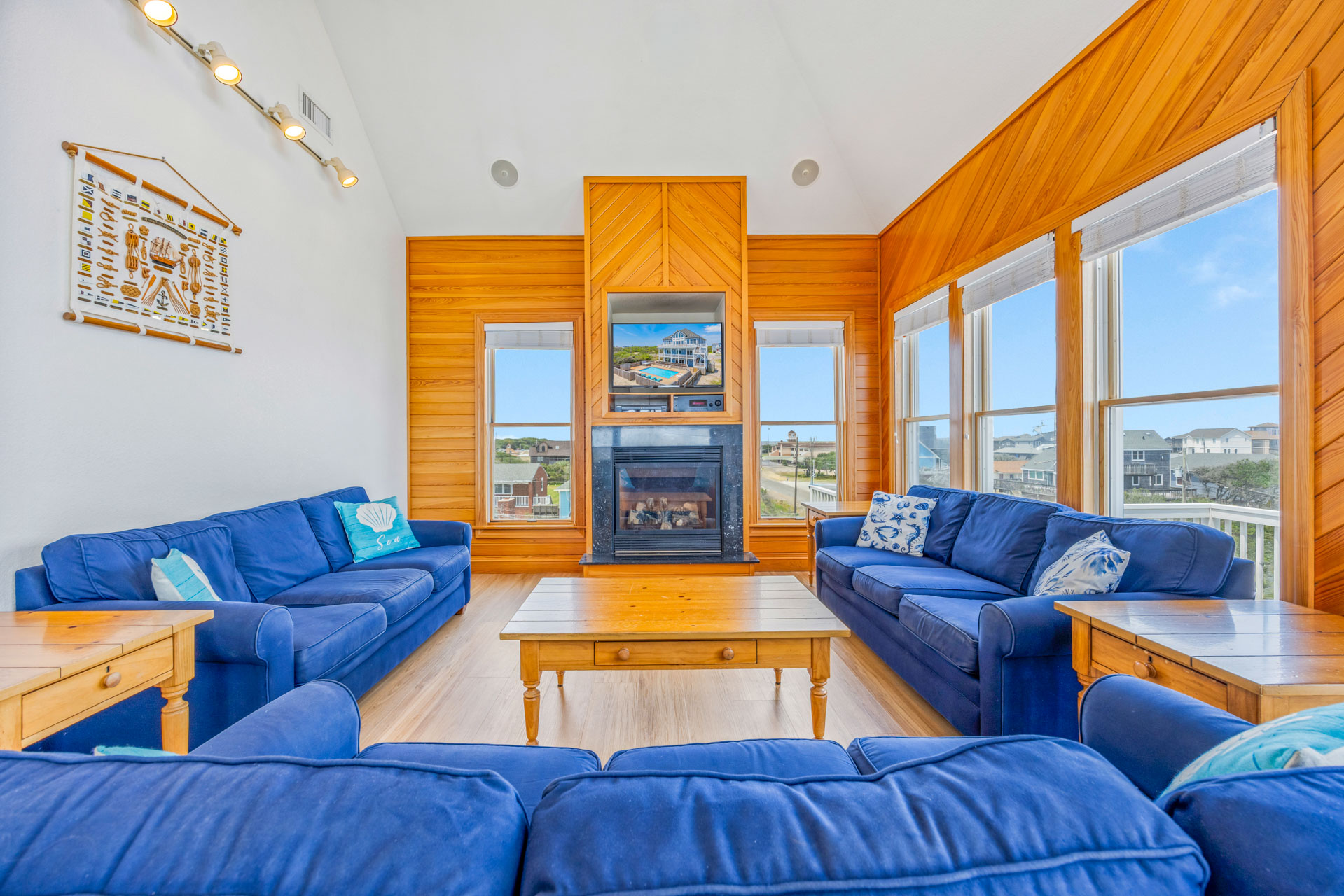 Surf Or Sound Realty 1251 Whispering Sands Great Room 2