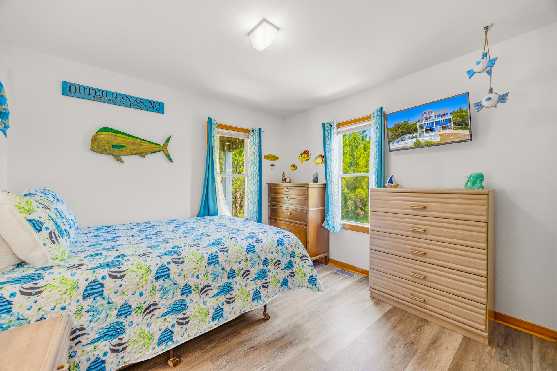 Surf Or Sound Realty 947 Creative Image Bedroom 3 1