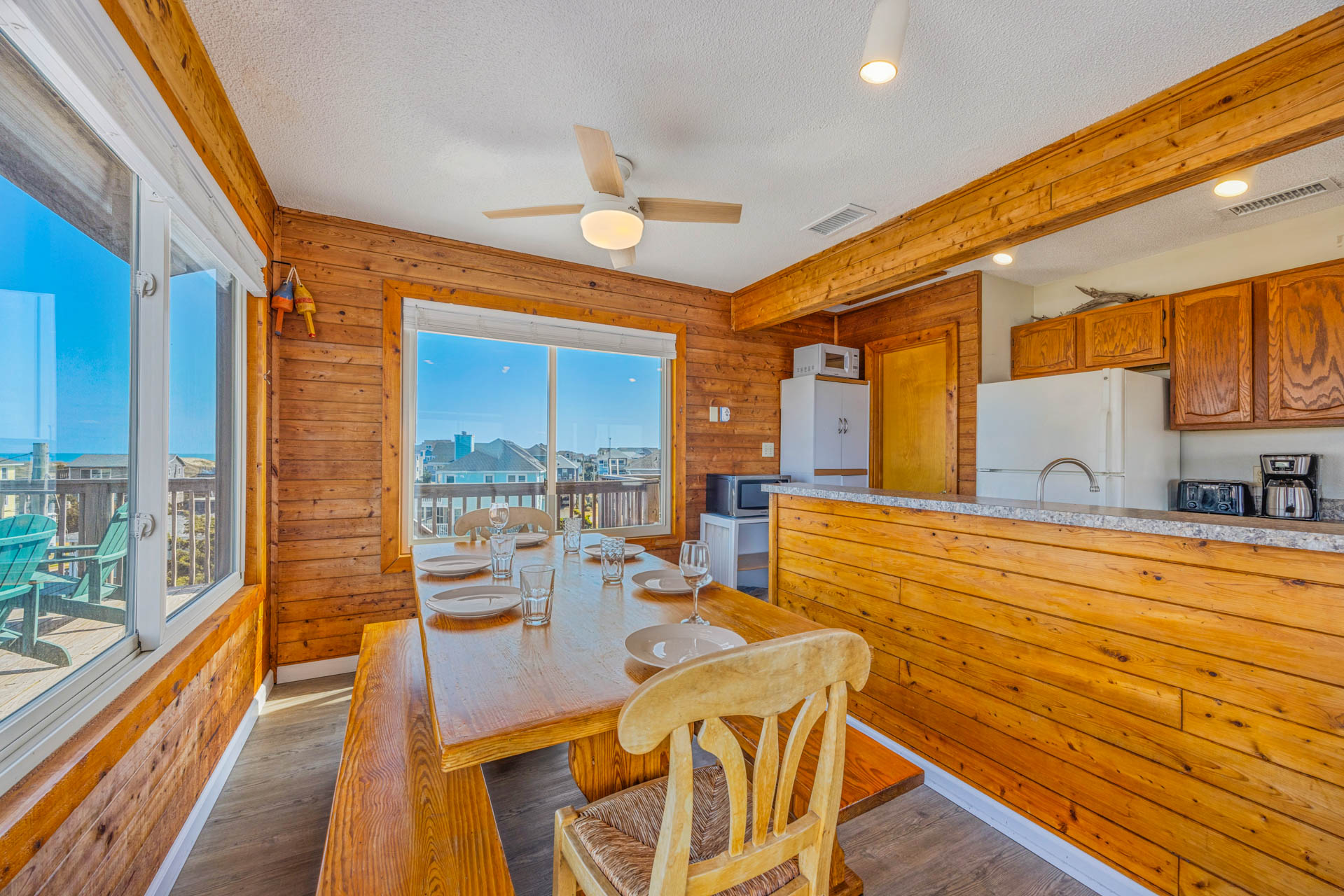 Surf Or Sound Realty 60 Bermuda Breeze Dining Area 1